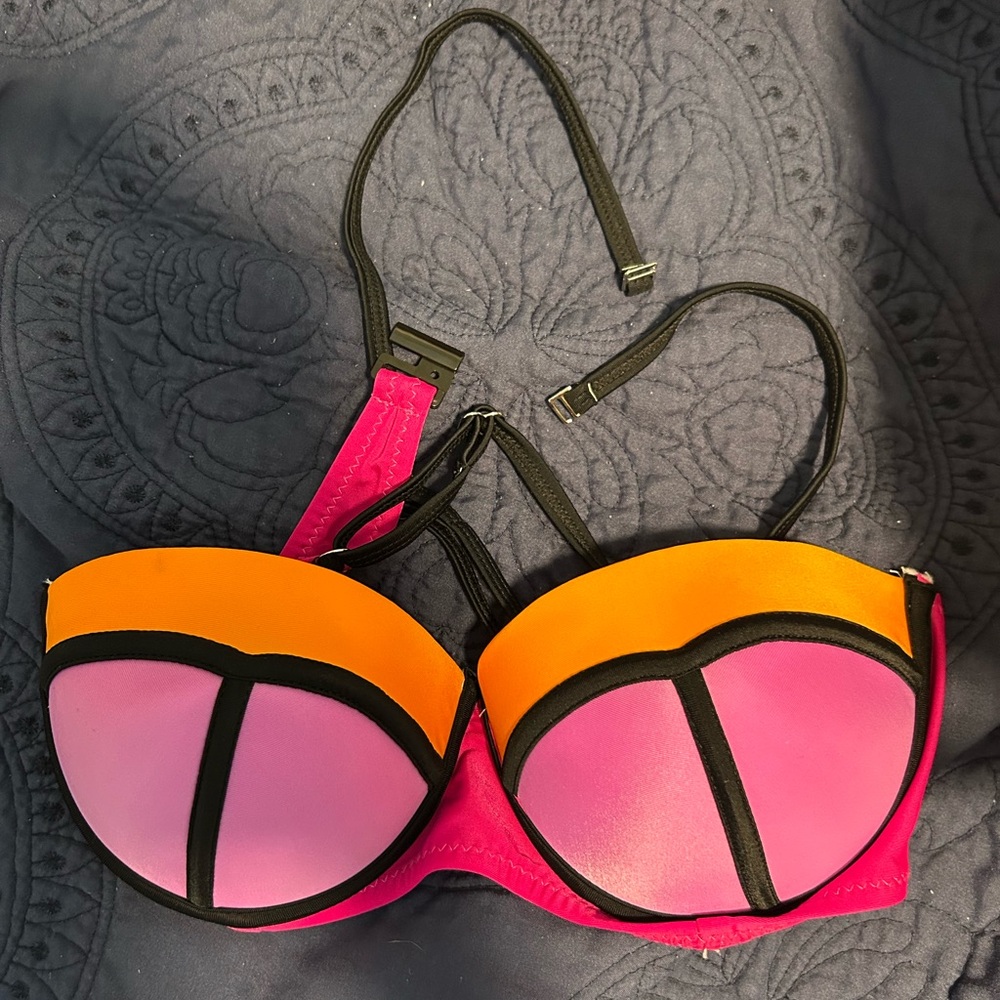 Bikini top
